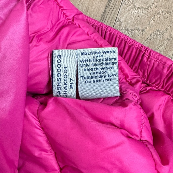 Bass Pink and Navy Kids Puffer Vest Size Medium - Picture 5 of 6